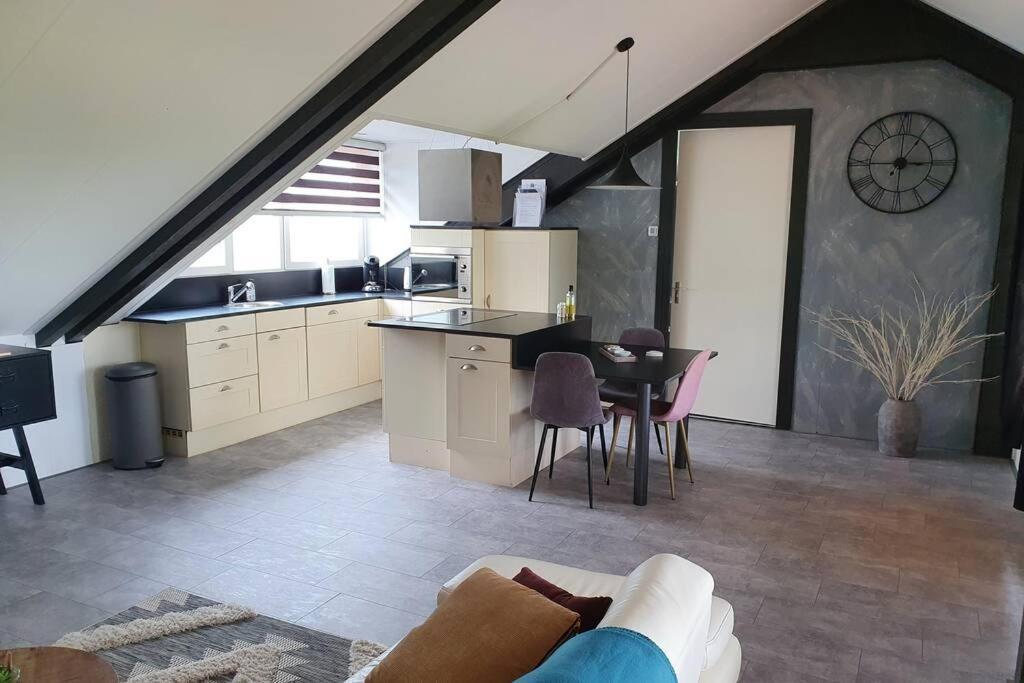 Vrijstaand / Landelijk Appartement Met Uitzicht! De Wijk المظهر الخارجي الصورة