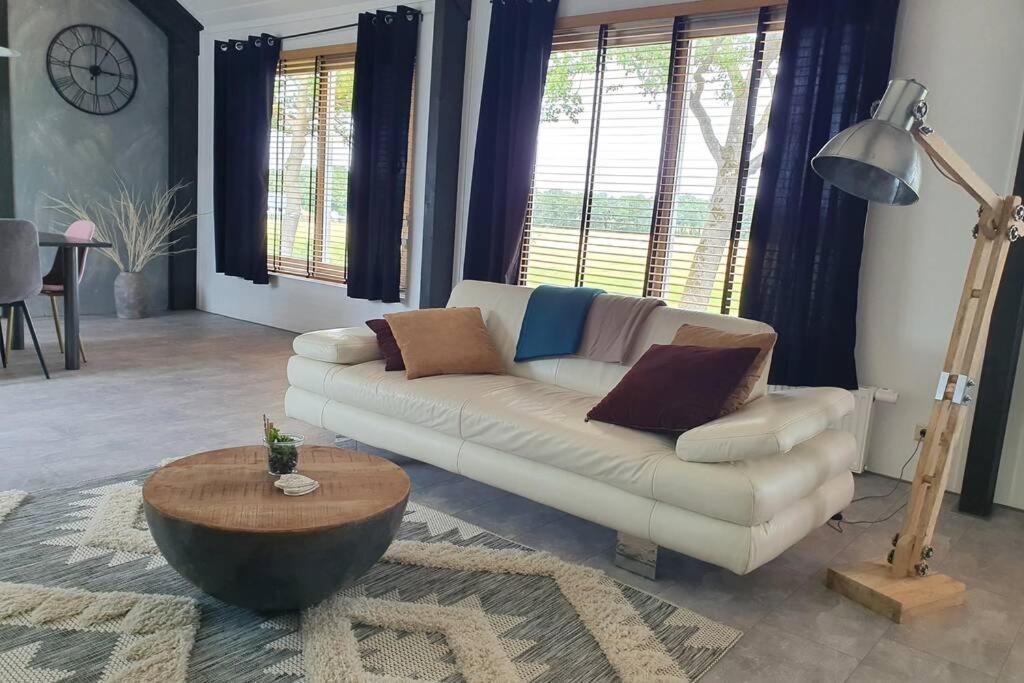Vrijstaand / Landelijk Appartement Met Uitzicht! De Wijk المظهر الخارجي الصورة